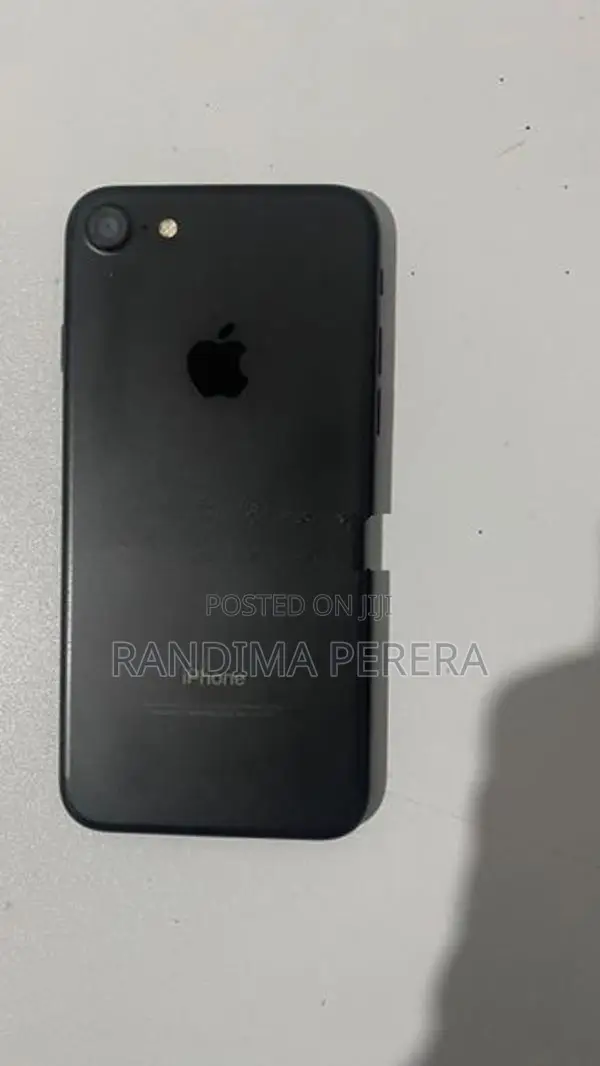 Apple iPhone 7 (Used)