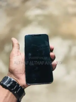 Apple iPhone 13 (Used)