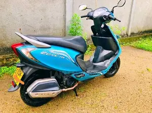 TVS Scooty Zest 2016