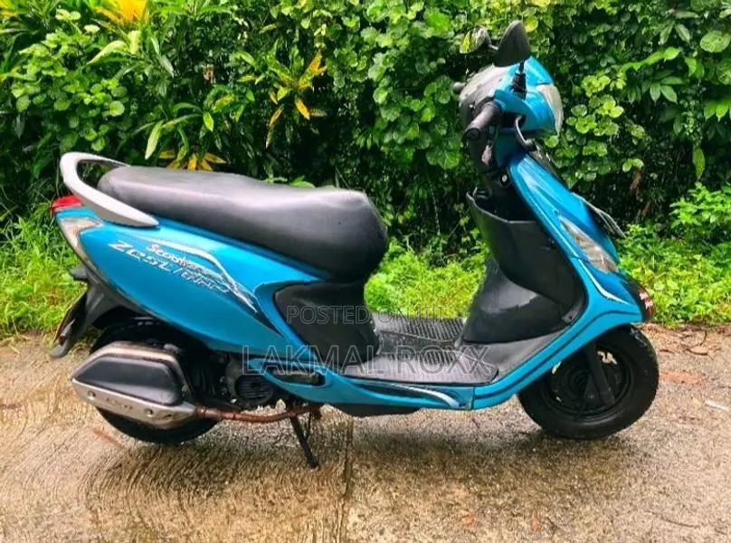 TVS Scooty Zest 2016