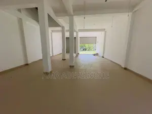Brand New Commercial Building for Lease – Aluth Malkaduwawa