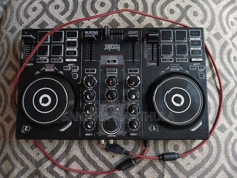Hercules Inpulse 200 DJ Controller
