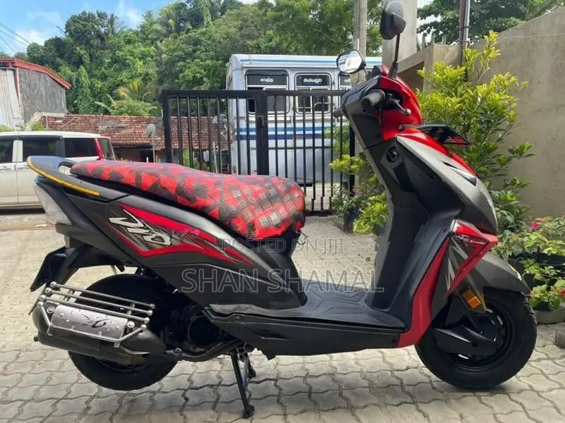 Honda Dio 2018