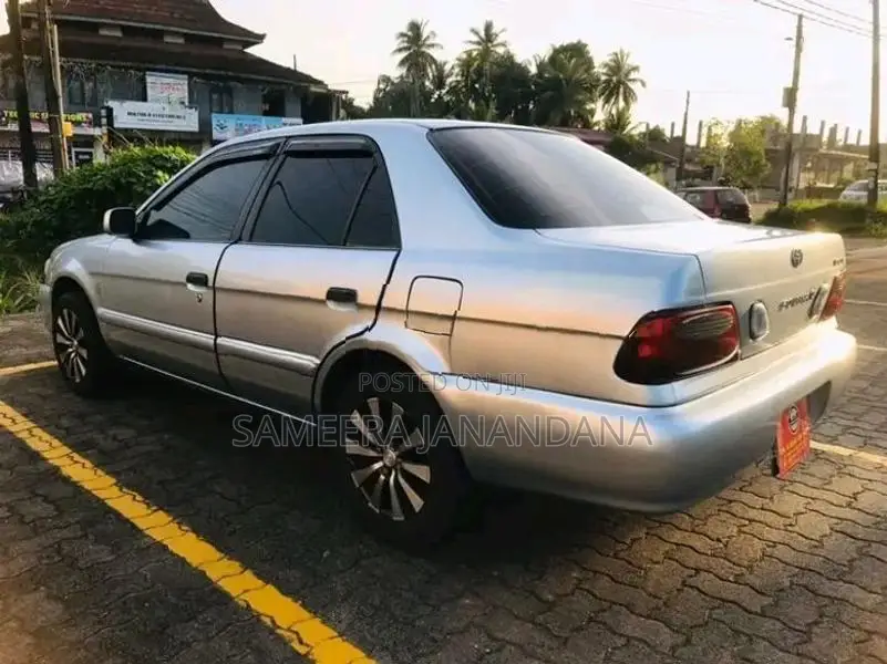 Toyota Soluna GLi 2001