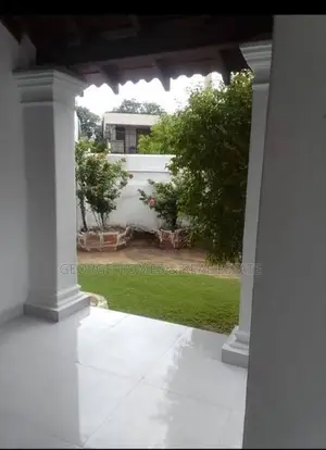 5BR House for Rent at Maradana