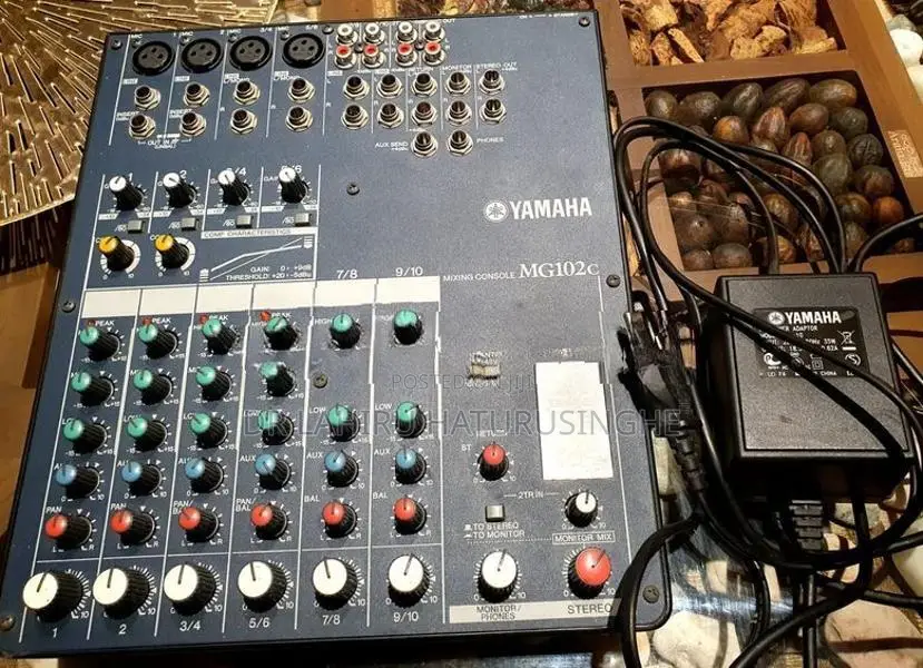 Yamaha Mixer