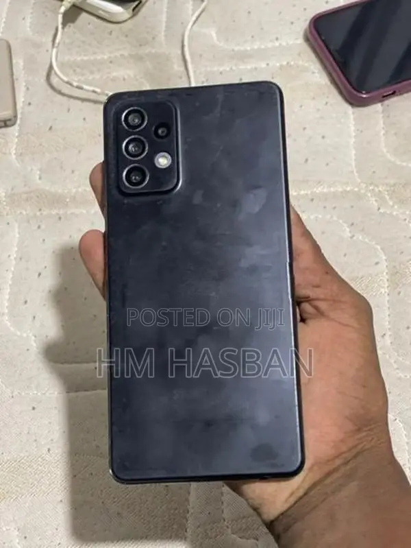 Samsung Galaxy A72 (Used)