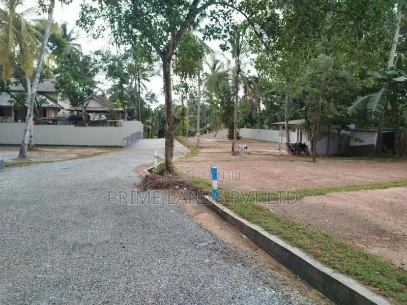 City Limit Land for Sale in Homagama