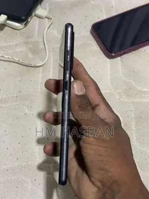 Samsung Galaxy A72 (Used)
