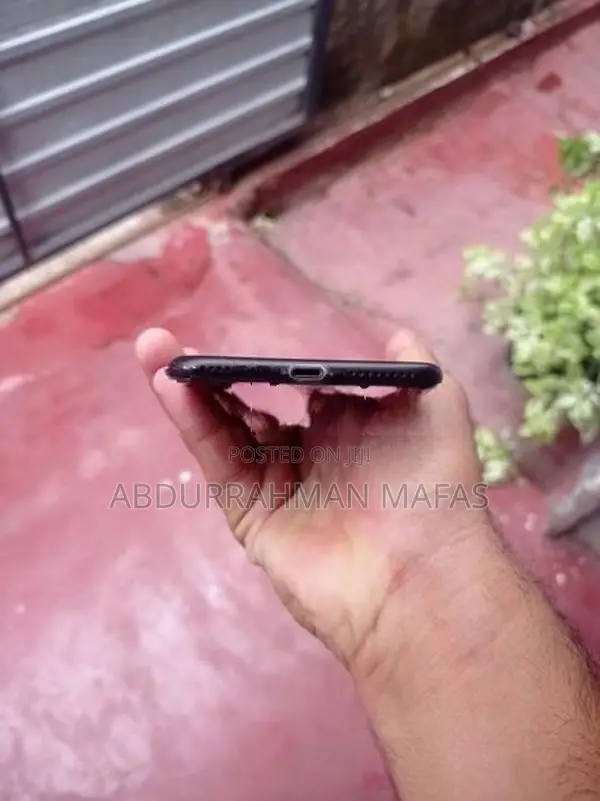 Apple iPhone 7 Plus (Used)