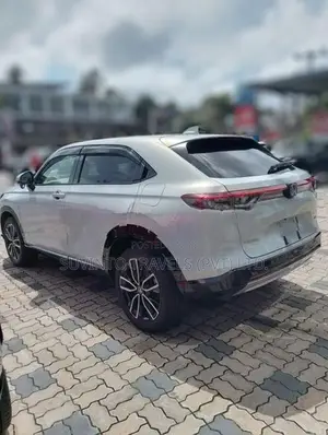 Honda Vezel Z Daimond Grill 2024