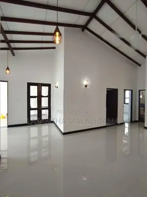 10 Perch Brand New Single Storey House for sale in Athurugiriya