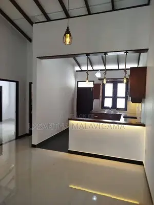 10 Perch Brand New Single Storey House for sale in Athurugiriya