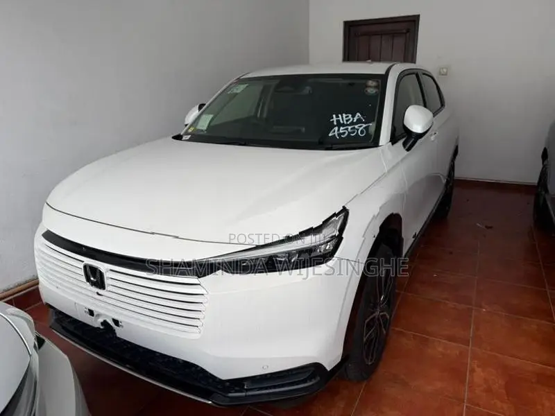 Honda Vezel Z Premium 4way 2025