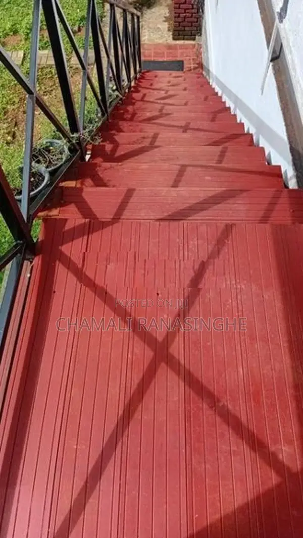 Steel Staircase (Fiber steps)