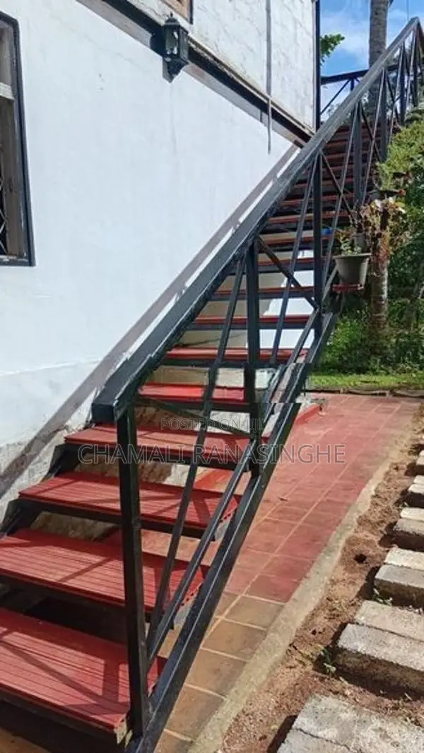 Steel Staircase (Fiber steps)