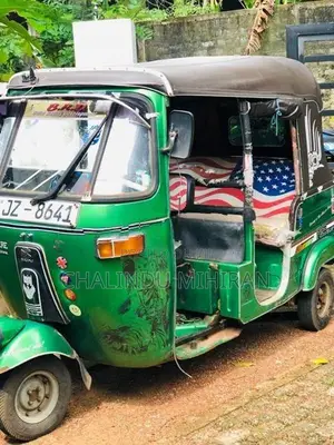 Bajaj RE 2004