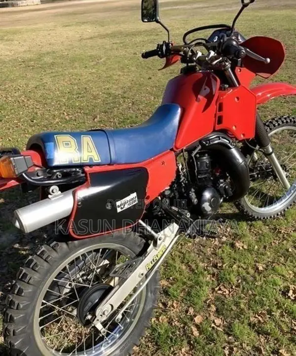 Suzuki RA125 1990