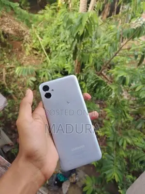 Samsung Galaxy A04 4GB 32GB (Used)