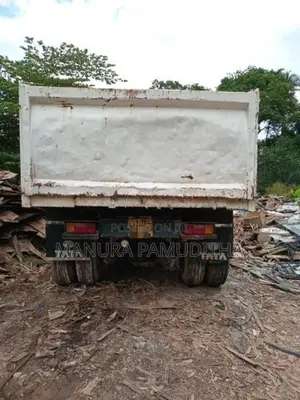 Tata 1615 2007