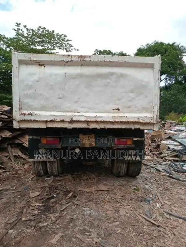 Tata 1615 2007