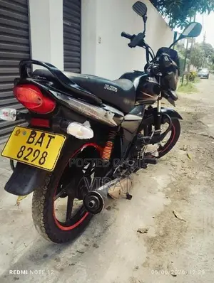 Bajaj Platina 100 2013