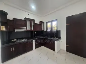 Luxury House for Sale in Thalawathugoda