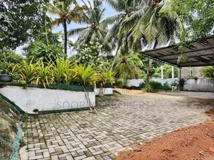 Near Anchor House for Sale in Biyagama