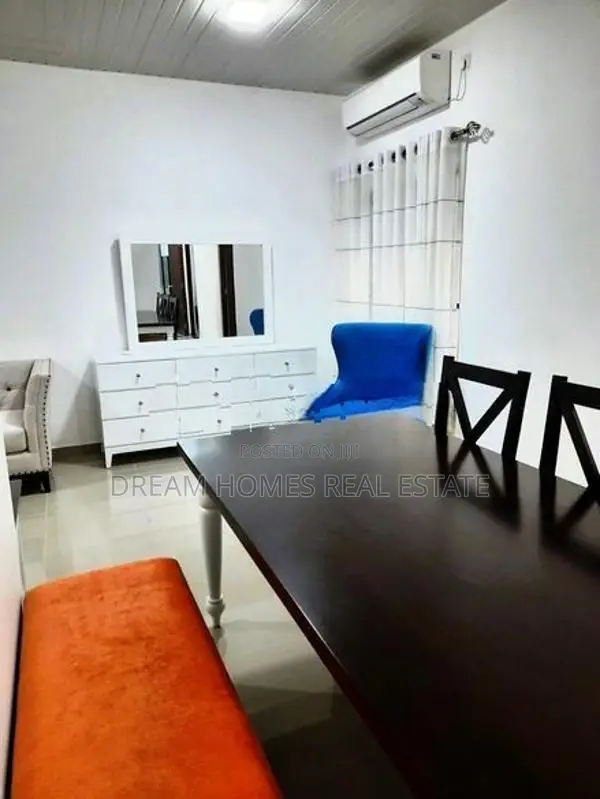 Luxury Fully Furnished Apartment – Ariyana Resort, Athurugiriya