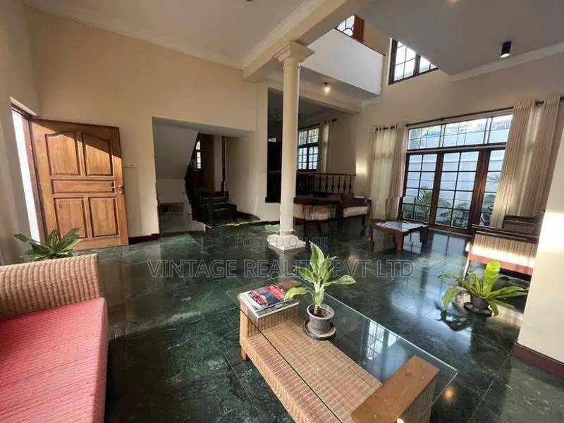 5 Bedroom House For Rent in Thimbirigasyaya