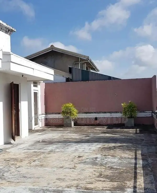 5 Bedroom House For Rent in Thimbirigasyaya