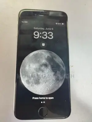 Apple iPhone SE 2 (Used)