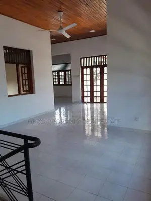 Two Storey House for Rent in Baththaramulla