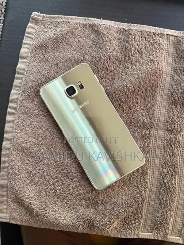 Samsung Galaxy S6 Edge (Used)
