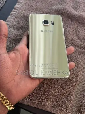 Samsung Galaxy S6 Edge (Used)