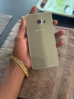 Samsung Galaxy S6 Edge (Used)