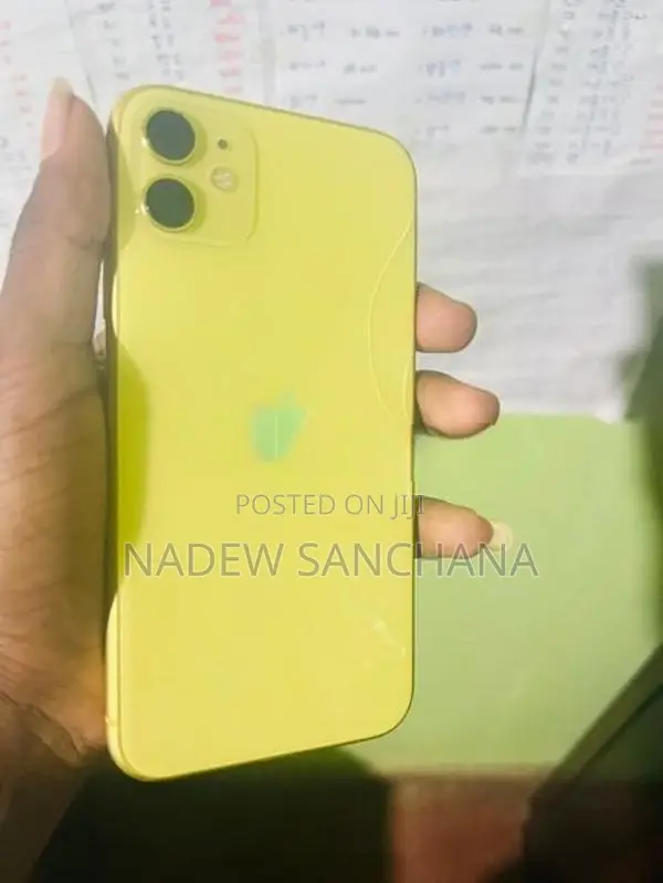Apple iPhone 11 (Used)