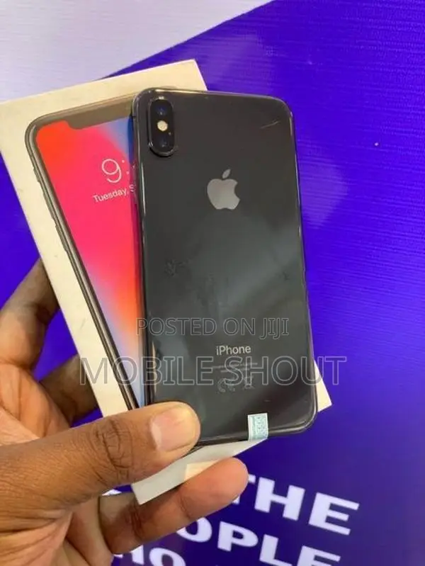 Apple iPhone X 64GB (Used)