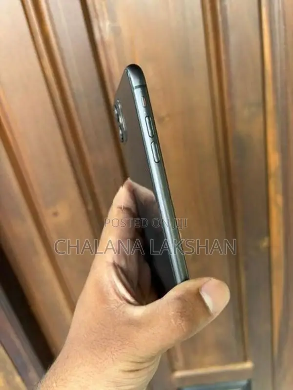 Apple iPhone 11 128GB (Used)