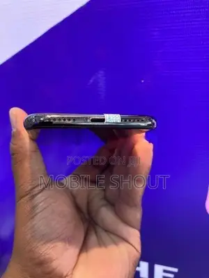 Apple iPhone X (Used)