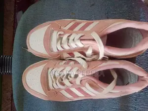 Sneakers Shoe