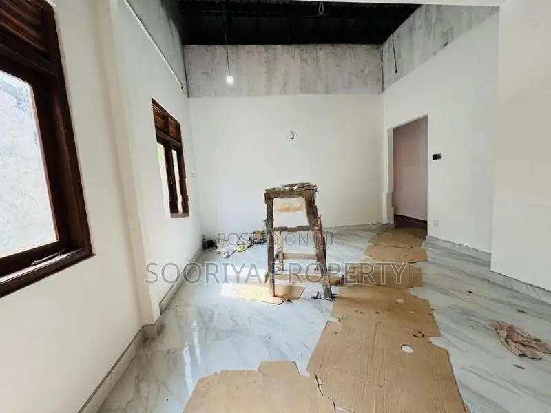 මඩපාත පාරට නුදුරින් නව නිවසක් විකිණීමට - Piliyandala ,Bataketthara