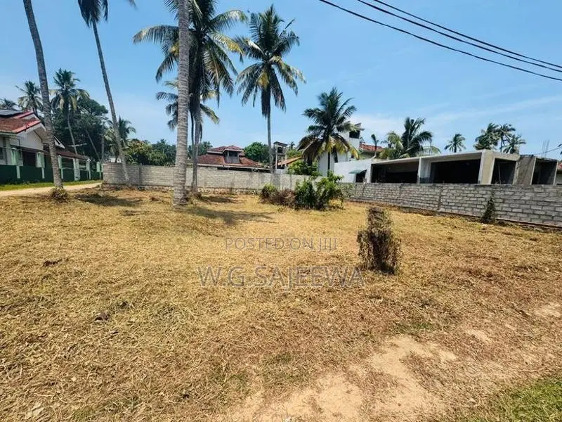 15 Perch Land for Sale in Katuwapitiya