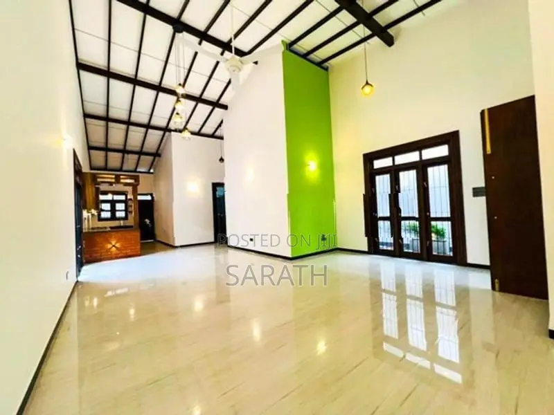 තනිමහල් ලස්සන නිවසක් අතුරුගිරියෙන්
