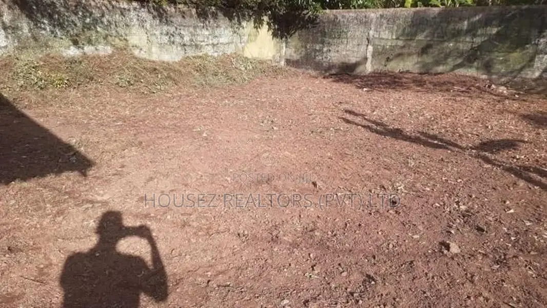Land with House for Sale – Kesbewa