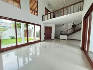 Elegant Designed Luxury Three Storey House for Sale in Pita Kotte