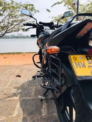 Bajaj Pulsar 150 2017