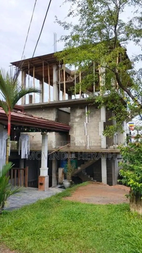 Commercial Building for Lease in Godagama