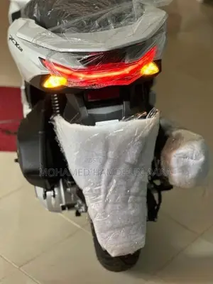 Honda PCX160 2025