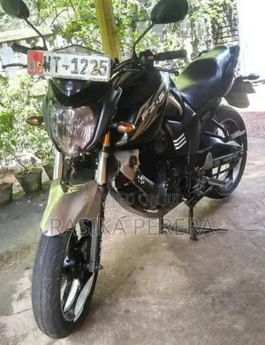 Yamaha FZS V1 2011